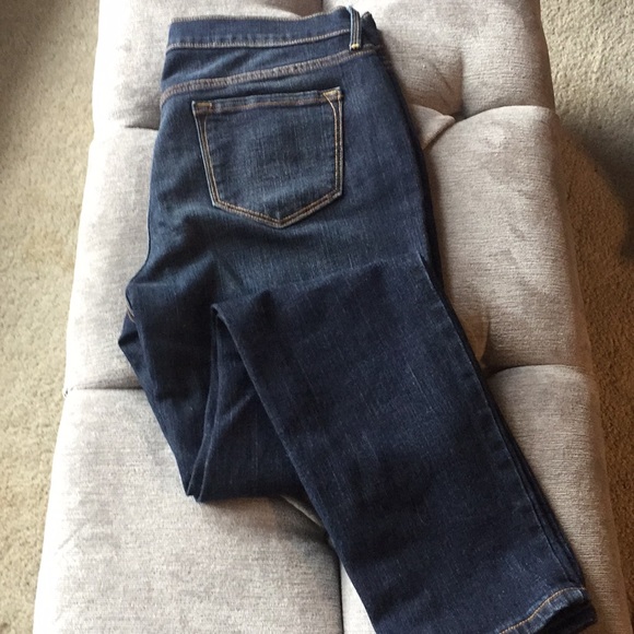 Old Navy Blue Jeans. - Picture 3 of 6